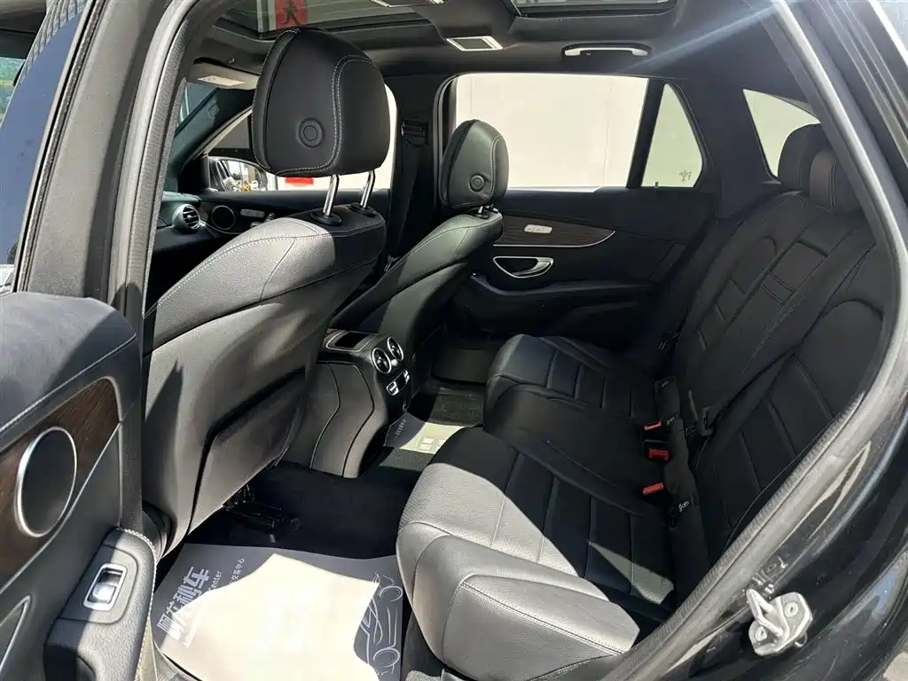 Mercedes-Benz GLC 2023 — фото 11