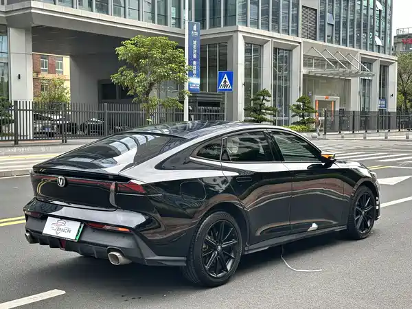 Changan UNI-V Smart Electric Idd 2023