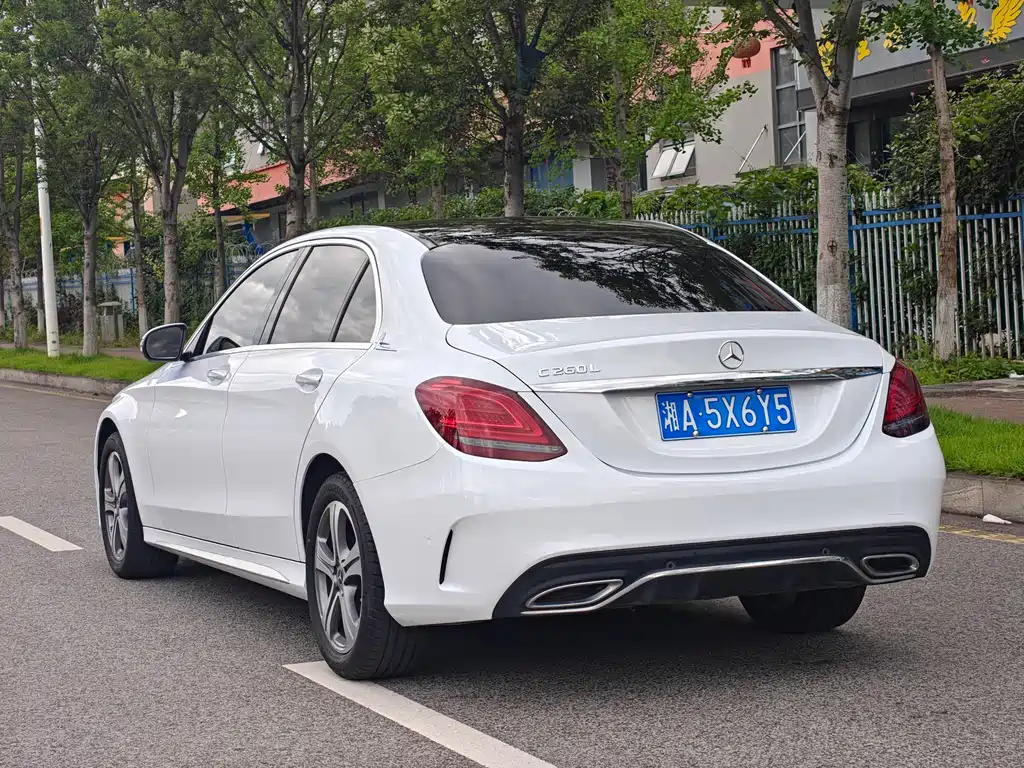 Mercedes-Benz C-Class 2020