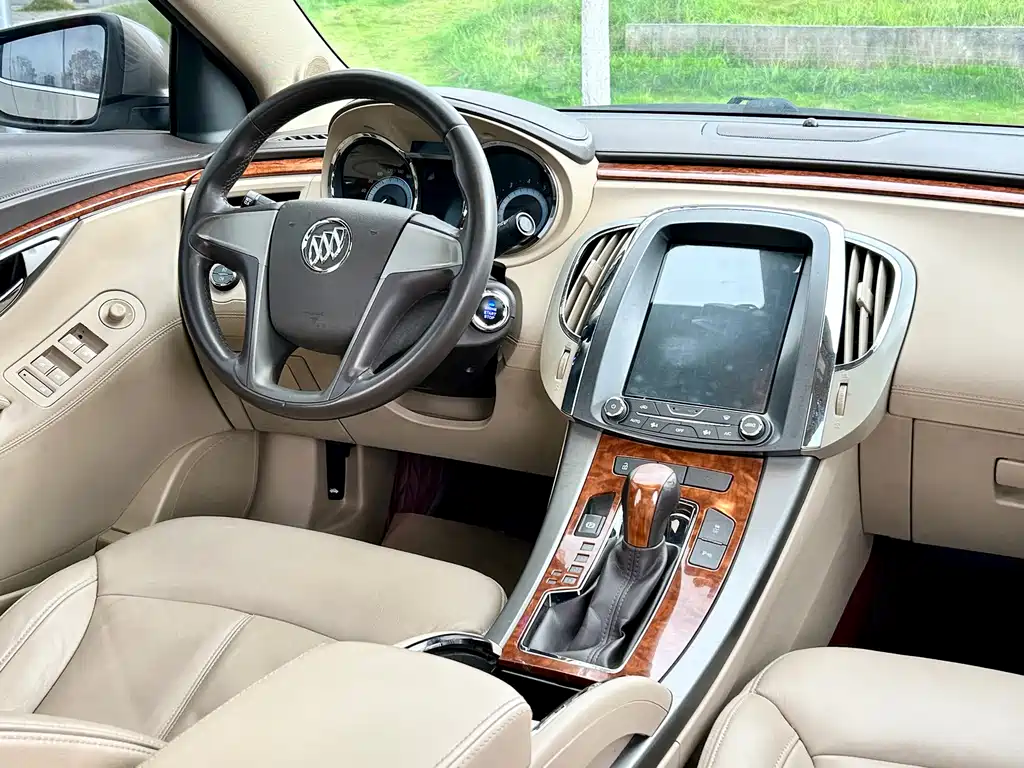Buick LaCrosse 2013 — фото 19