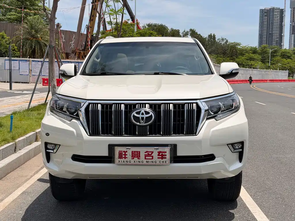 Toyota Prado 2019 — фото 2