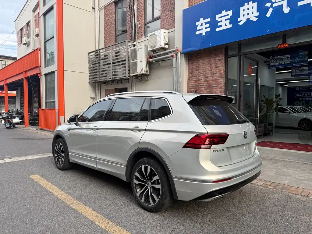 Volkswagen Tiguan L 2019 — фото 5