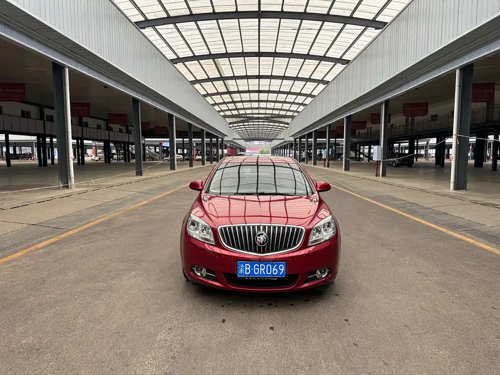 Buick Excelle 2015 — фото 2