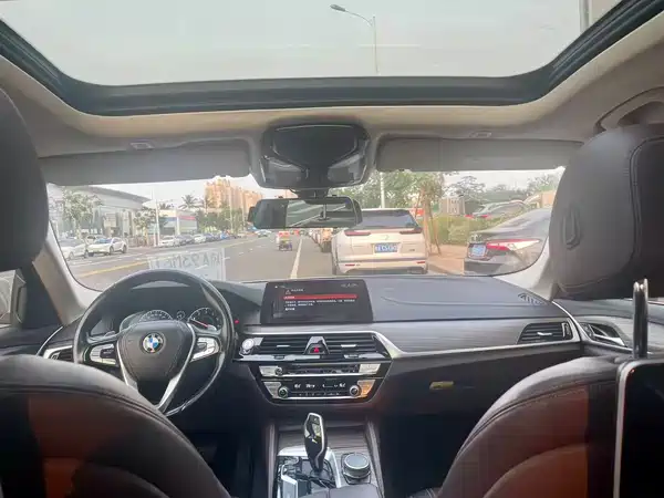 BMW 5 Series 2019