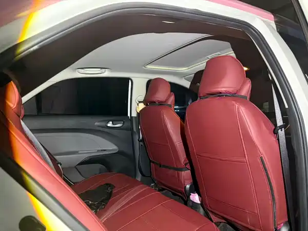Kia Pegas 2019
