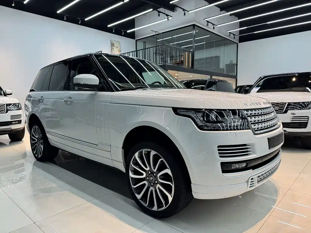 Land Rover Range Rover 2015 — фото 1