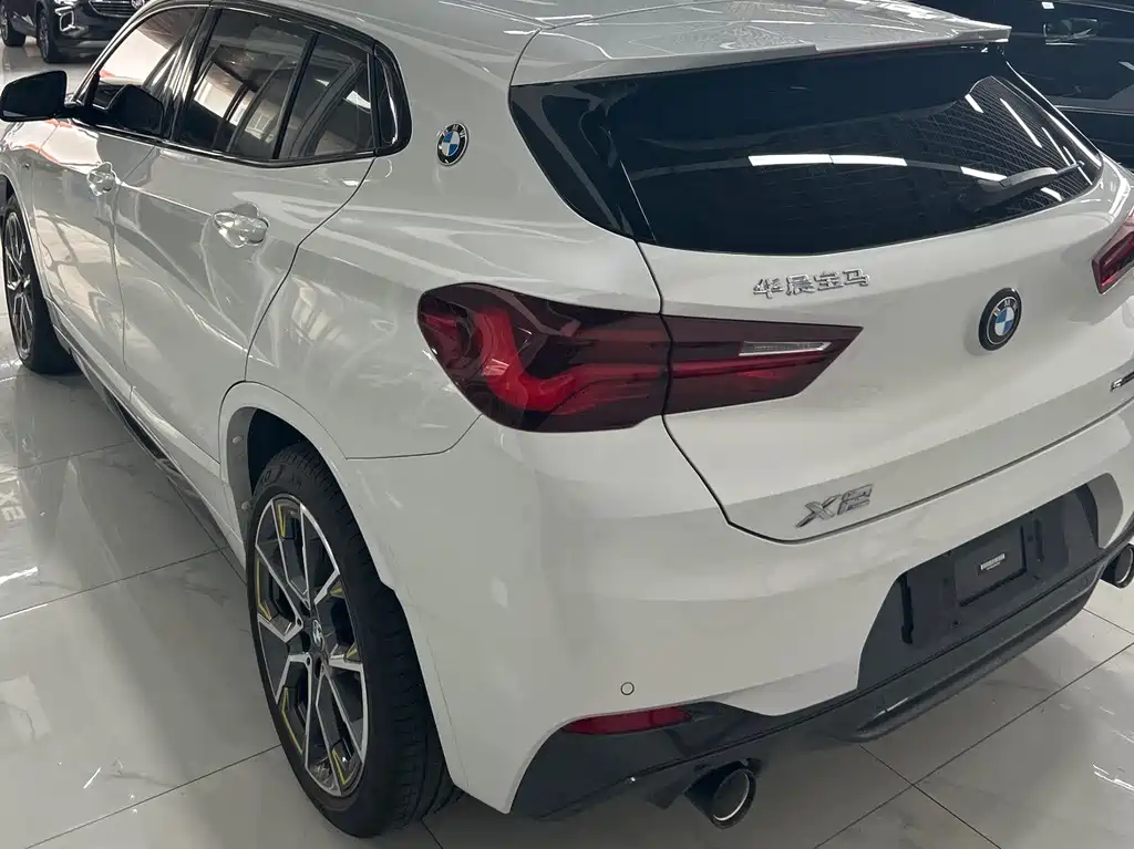 BMW X2 2023 — фото 9