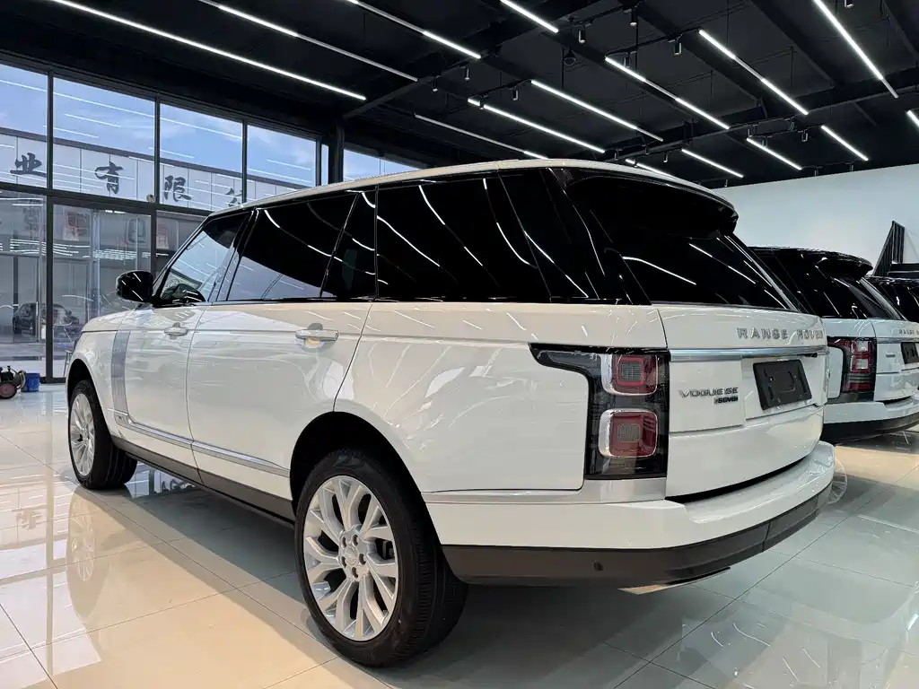 Land Rover Range Rover 2018 — фото 2