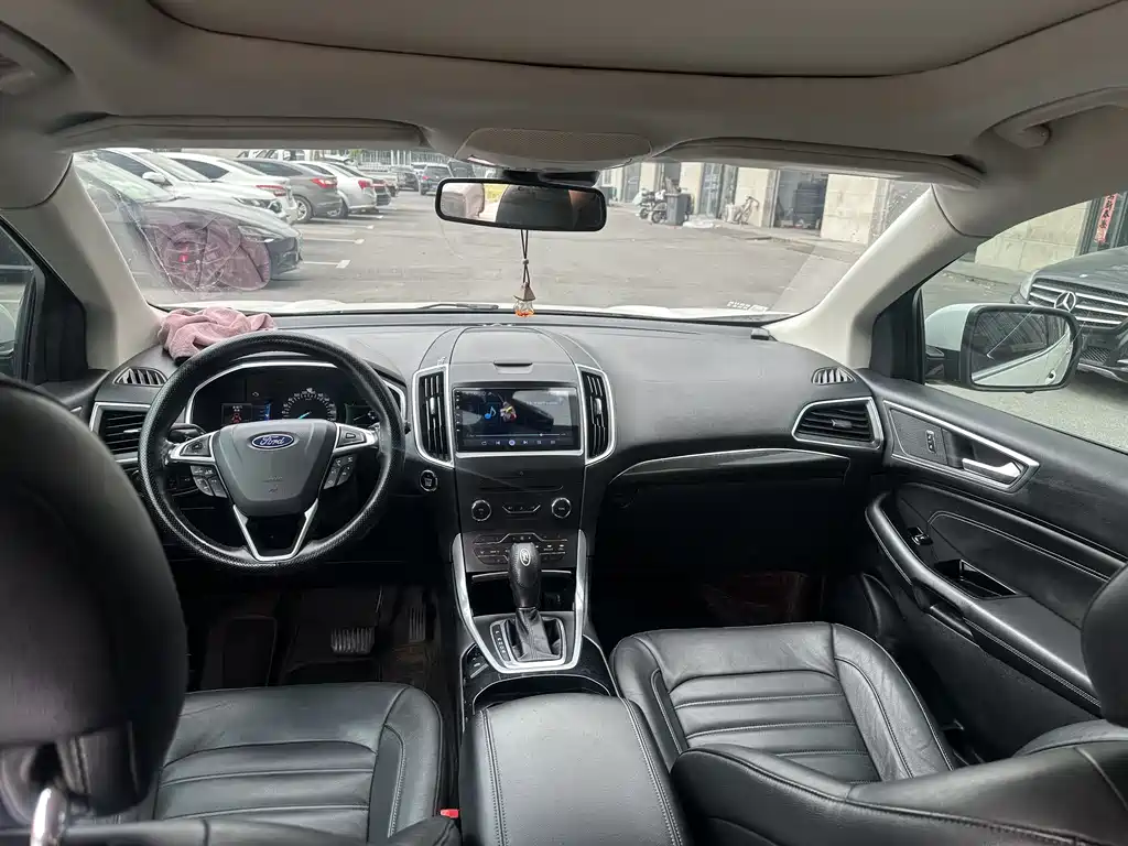 Ford Edge 2015 — фото 7