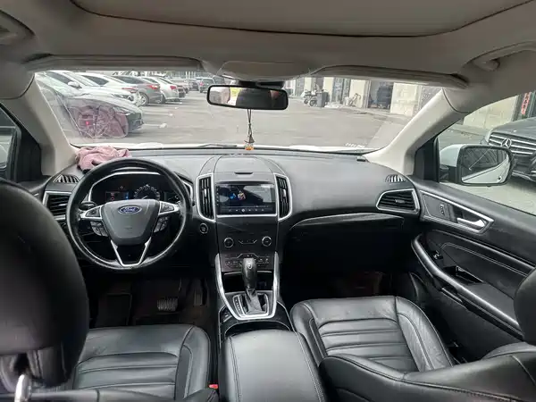 Ford Edge 2015