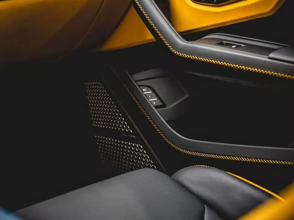 Lamborghini Urus SE 2026 — фото 4