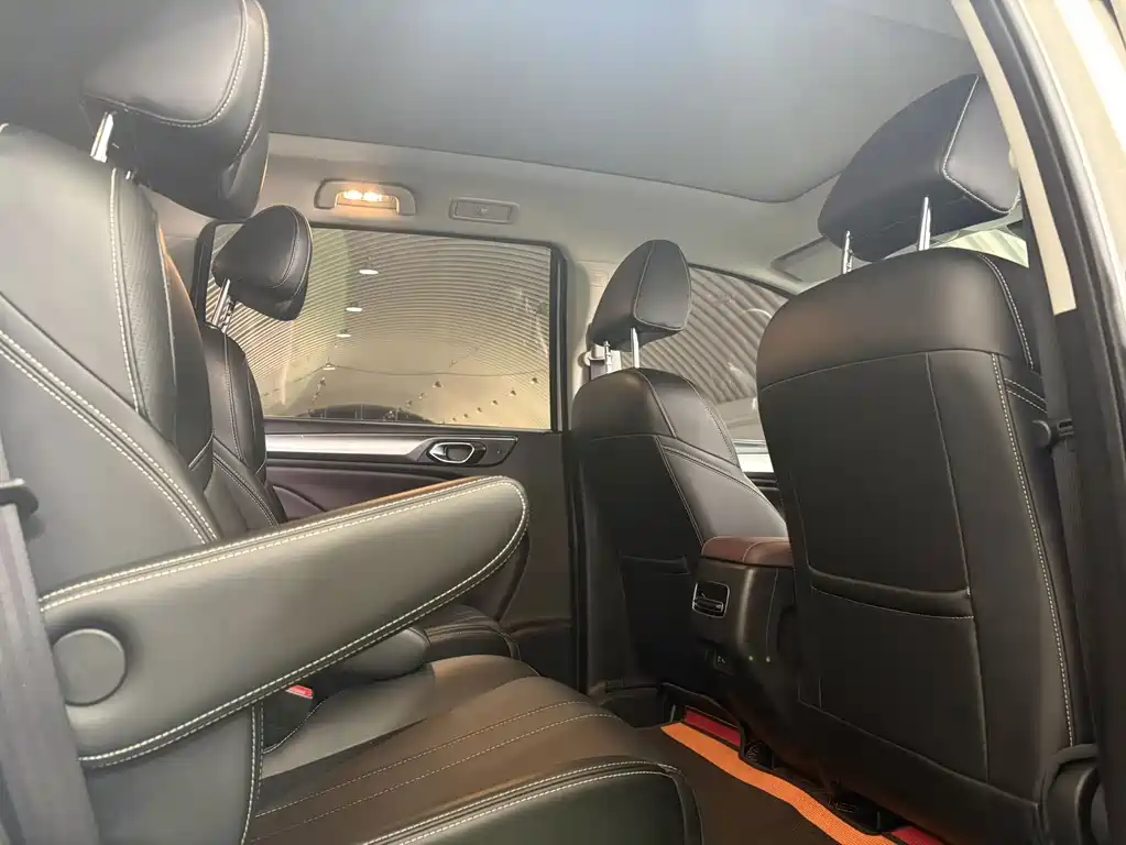 GAC Trumpchi M6 2022 — фото 12