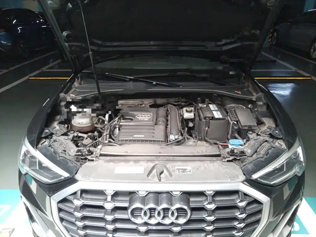 Audi Q3 2021 — фото 11