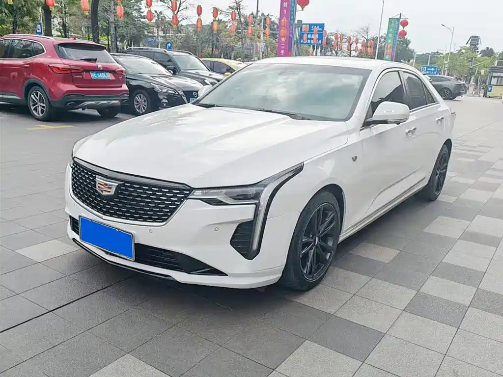 Cadillac CT4 2021 — фото 1