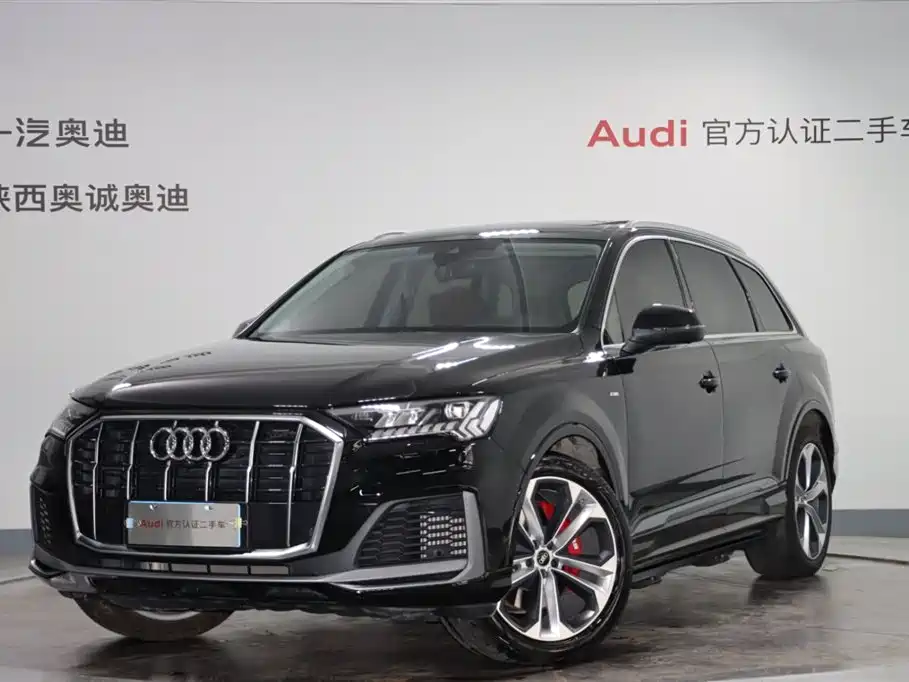 Audi Q7 2023 — фото 1
