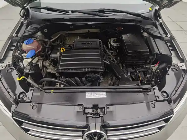 Volkswagen Sagitar 2017