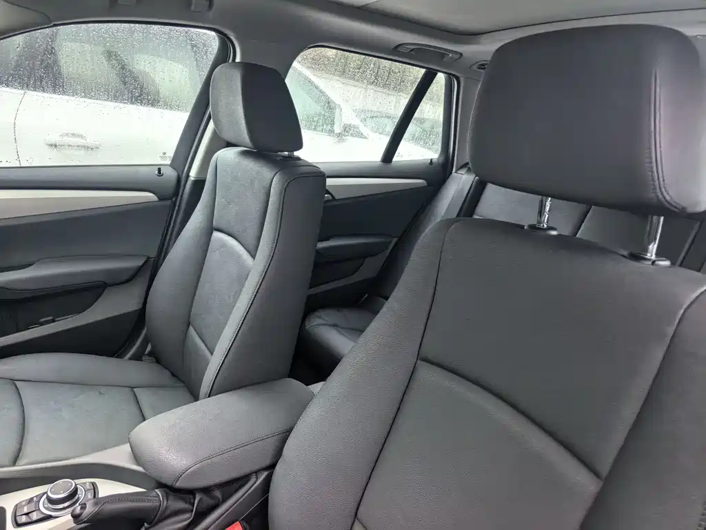 BMW X1 2014 — фото 13
