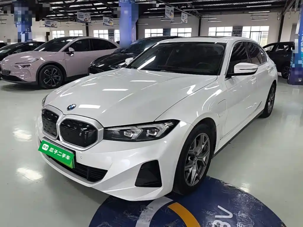 BMW i3 2024