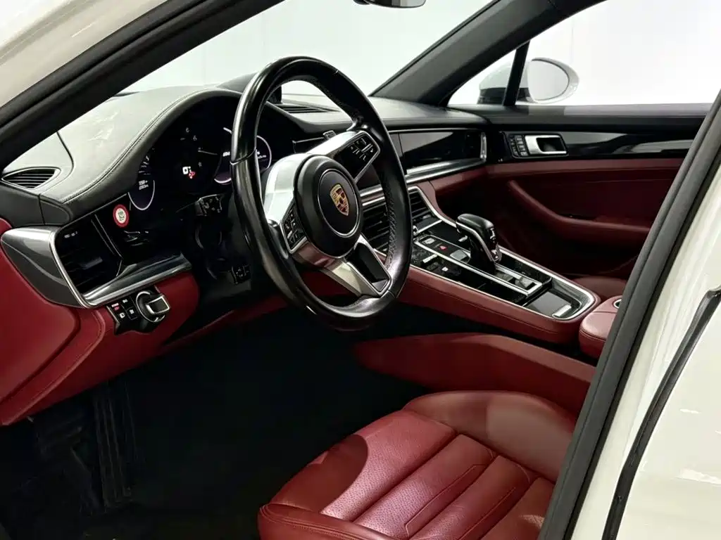 Porsche Panamera 2018 — фото 4