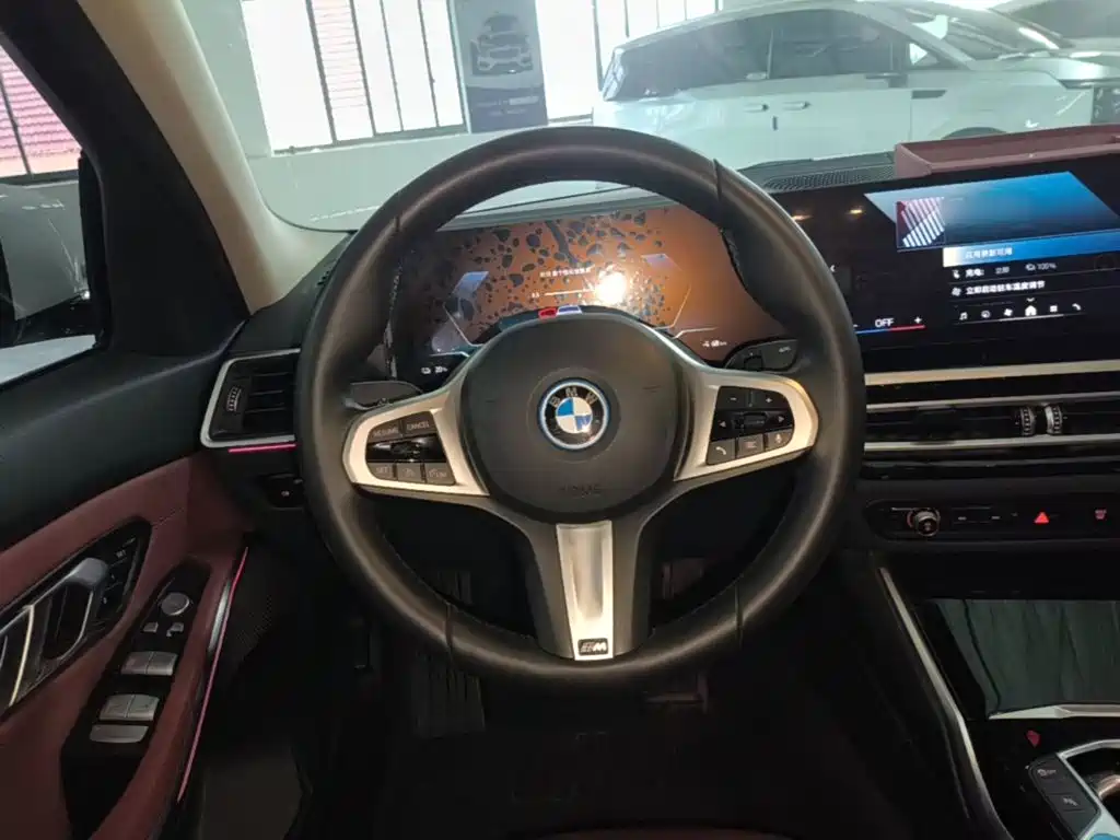 BMW i3 2024 — фото 11