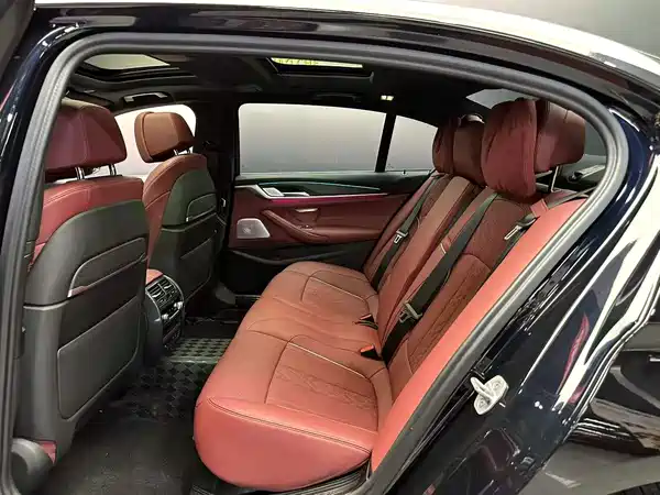BMW 5 Series 2024