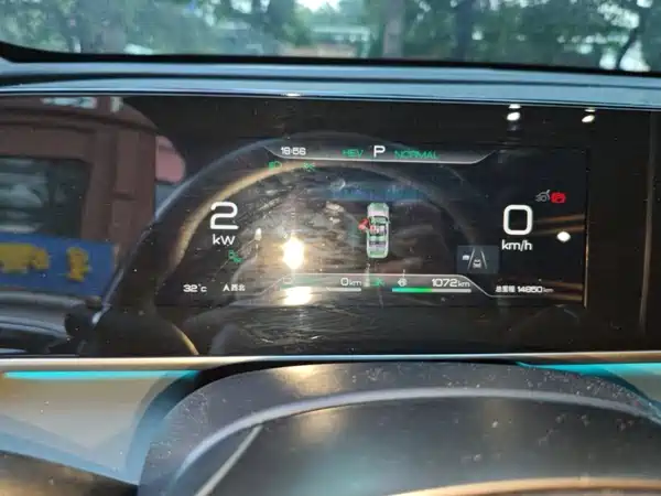 BYD Qin L 2024