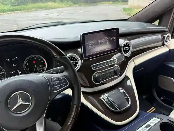 Mercedes-Benz V-Class 2020