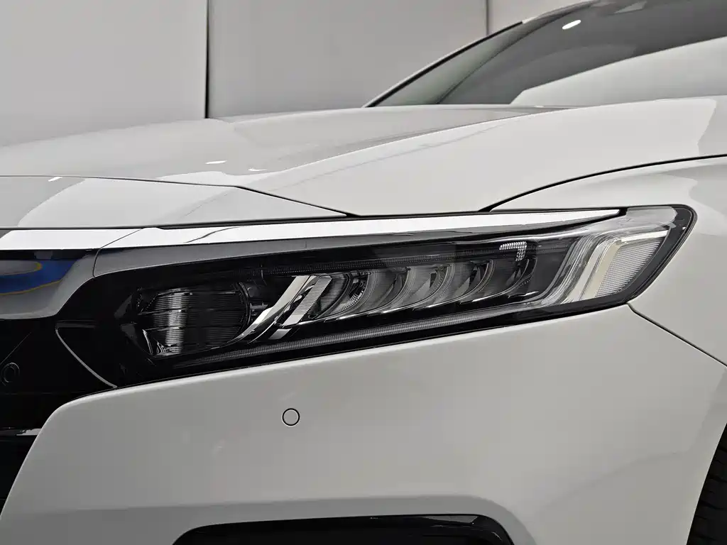 Honda Accord 2019 — фото 15