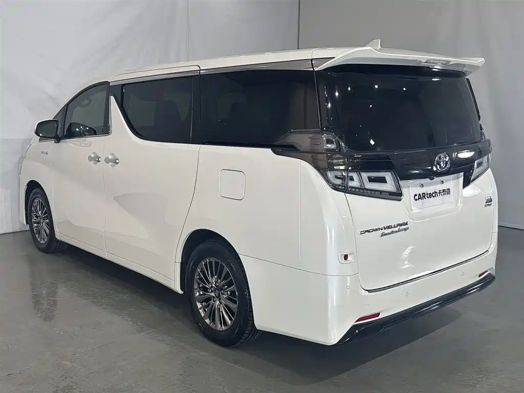 Toyota Vellfire 2023 — фото 20