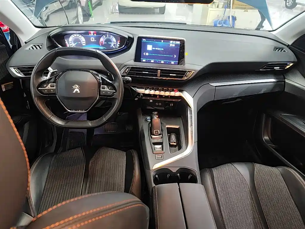 Peugeot 5008 2018 — фото 13