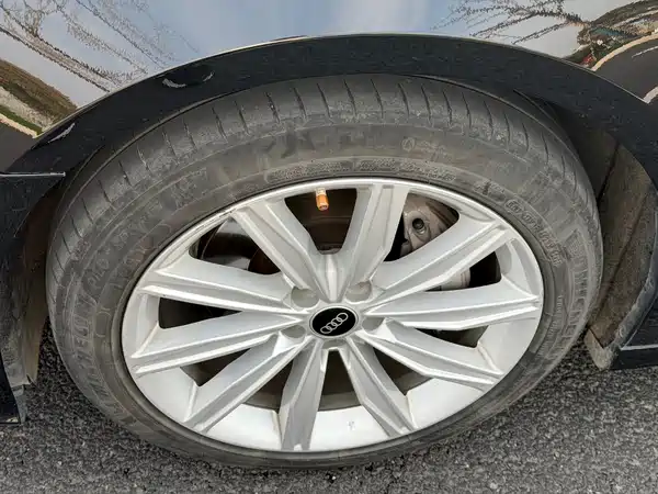 Audi A6L 2022