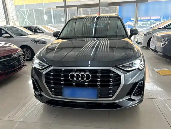 Audi Q3 2021