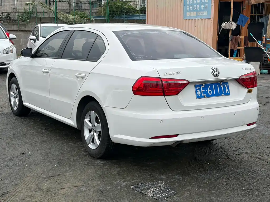 Volkswagen Lavida 2014