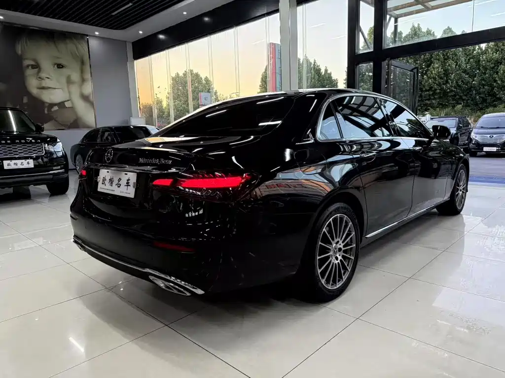 Mercedes-Benz E-Class 2023