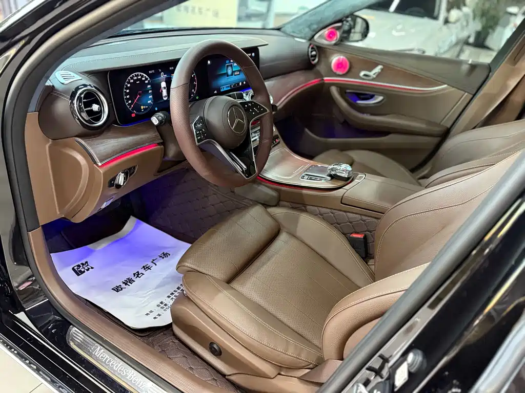 Mercedes-Benz E-Class 2023 — фото 8
