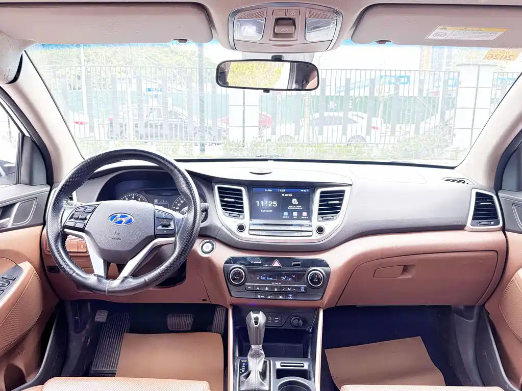 Hyundai Tucson 2016 — фото 11