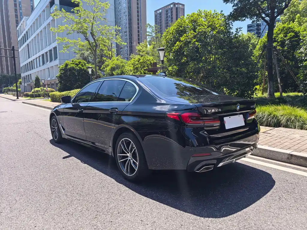BMW 5 Series 2023