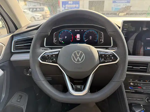 Volkswagen Tiguan L 2022