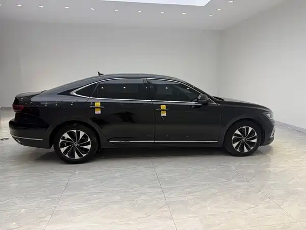 Volkswagen Passat 2022