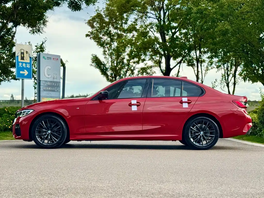 BMW 3 Series 2020 — фото 10