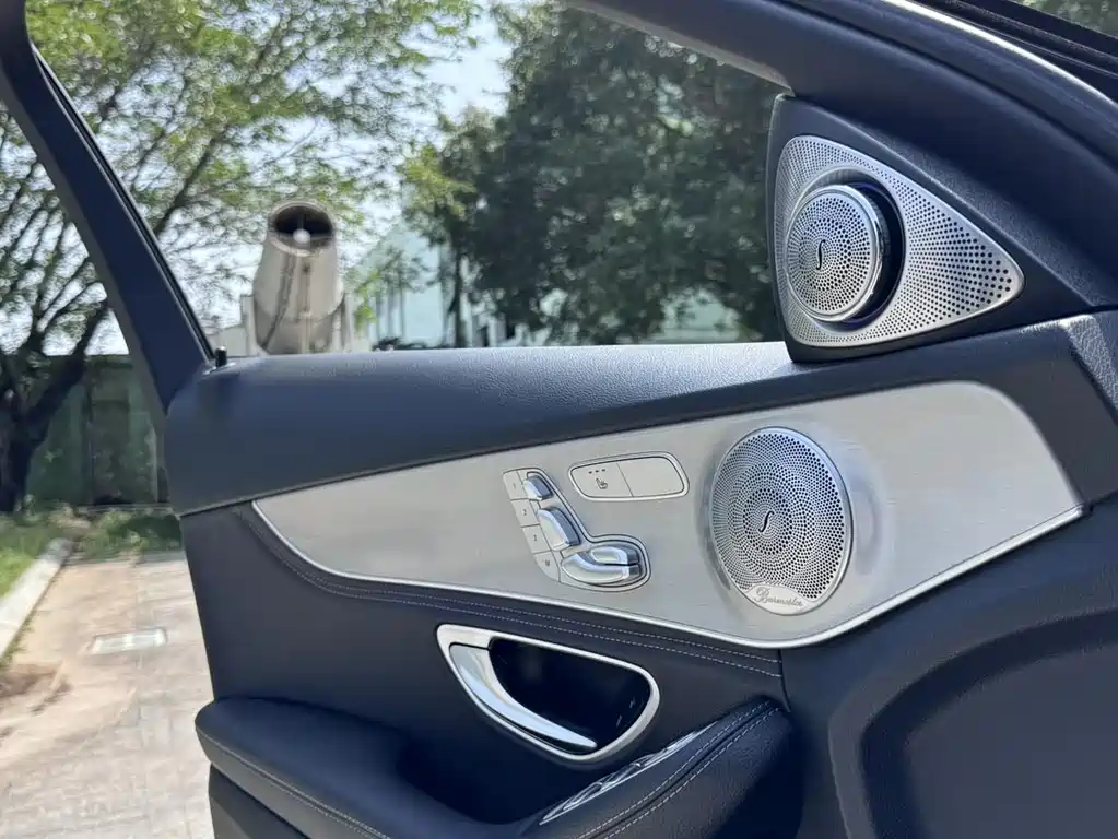 Mercedes-Benz C-Class 2018 — фото 6
