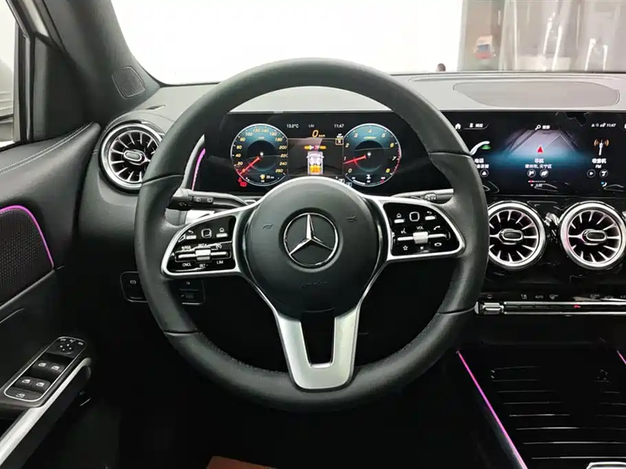 Mercedes-Benz GLB 2023 — фото 15