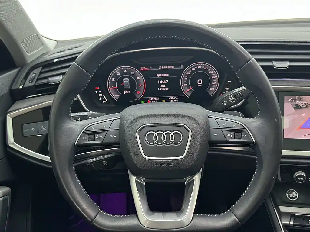 Audi Q3 2022 — фото 11
