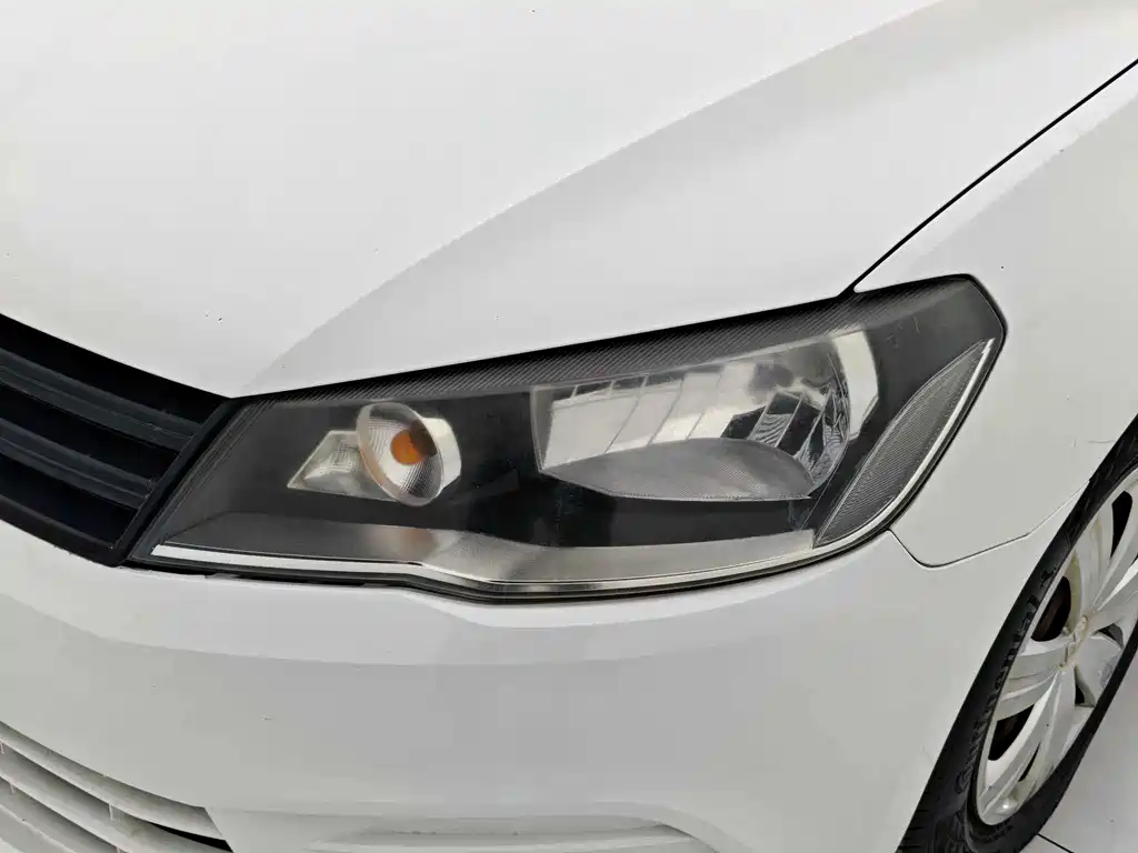 Volkswagen Jetta 2016 — фото 22