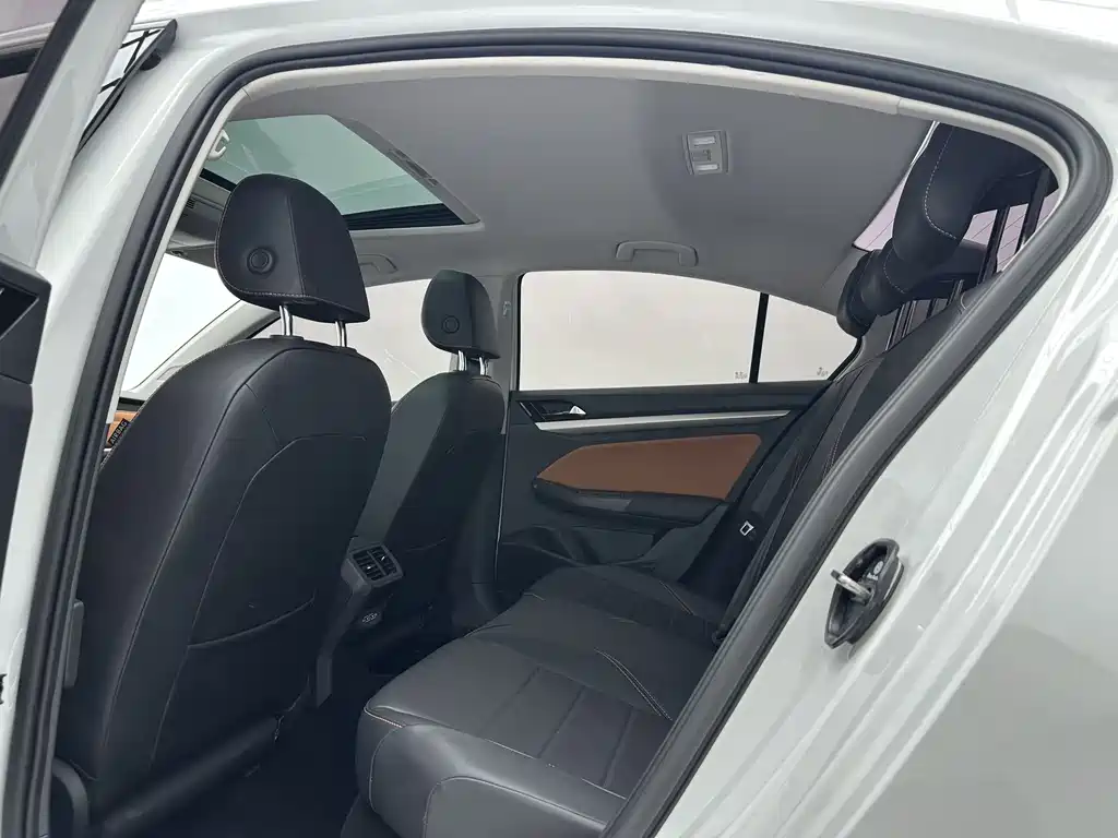 Volkswagen Bora 2023