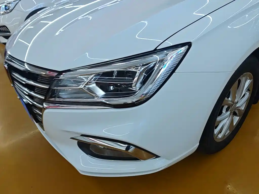 Roewe i5 2019 — фото 24