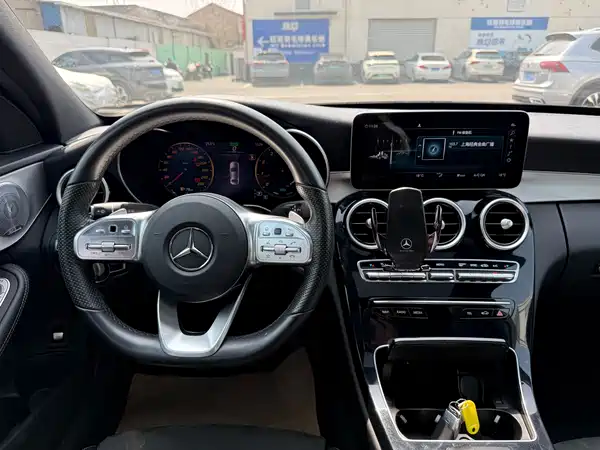 Mercedes-Benz C-Class 2021