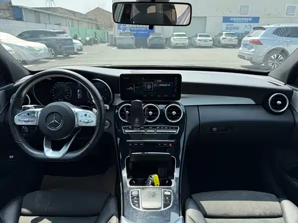 Mercedes-Benz C-Class 2021