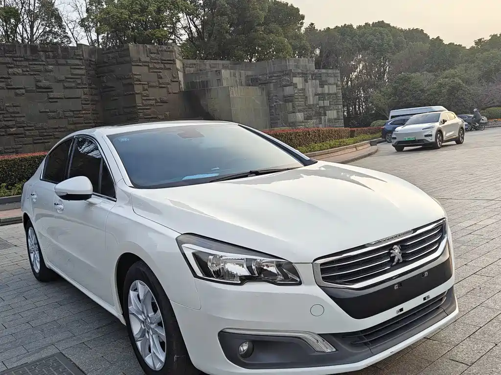 Peugeot 508 2016 — фото 3