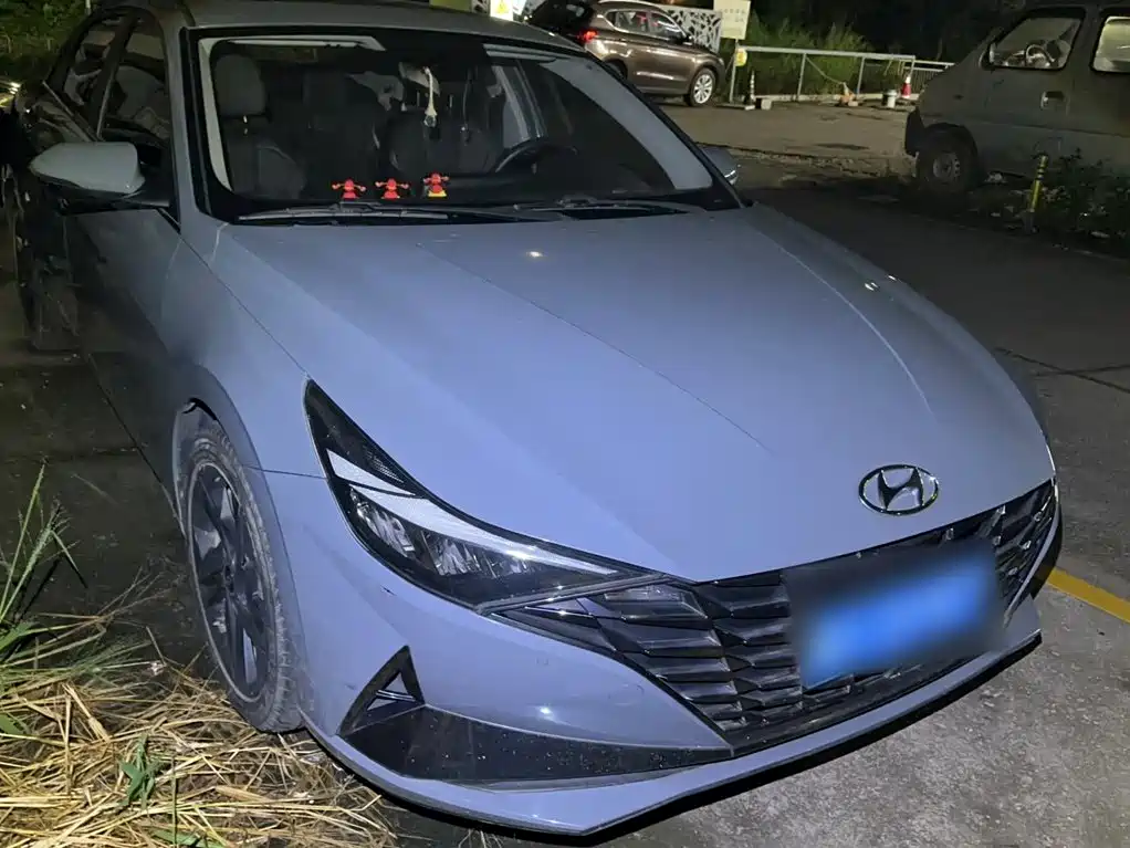 Hyundai Elantra 2021 — фото 12